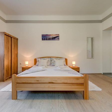 Petite Apartment Split Luaran gambar